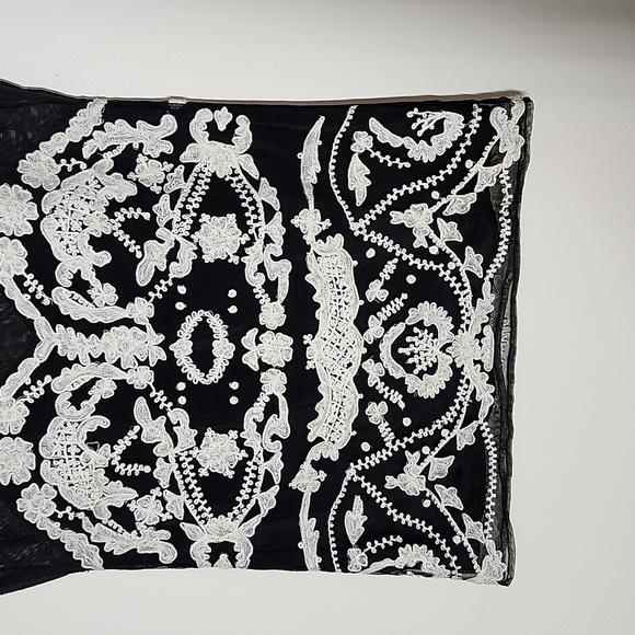 Odille Anthropologie Archival Collection  Mesh Lace Cap Sleeve Sexy Flirty Top - Picture 3 of 8